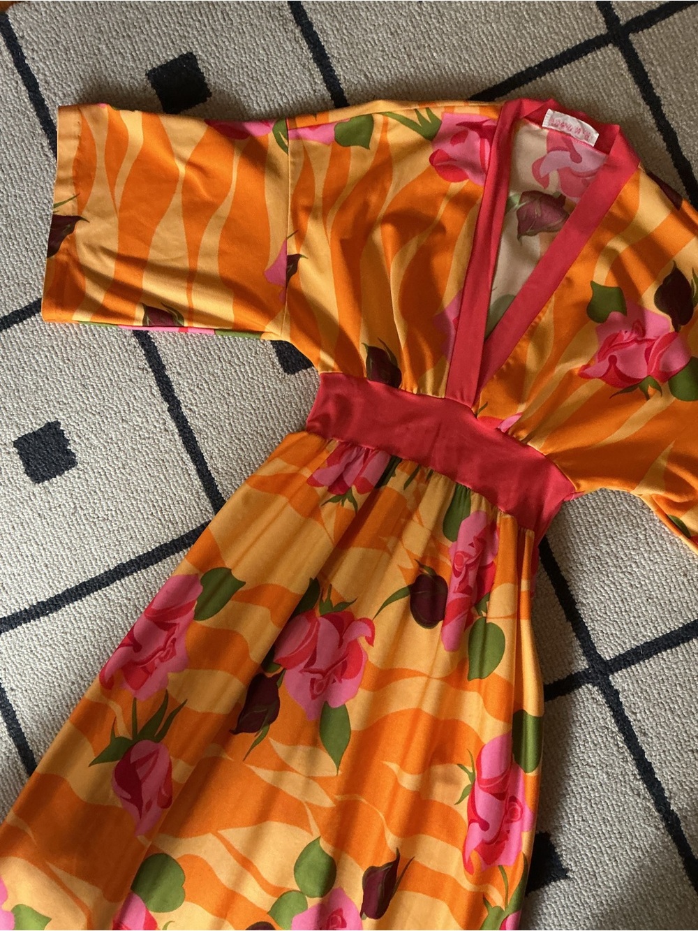 Vintage 70’s floral kimono sleeve maxi dress. Olgawear. Plunging neckline. Small